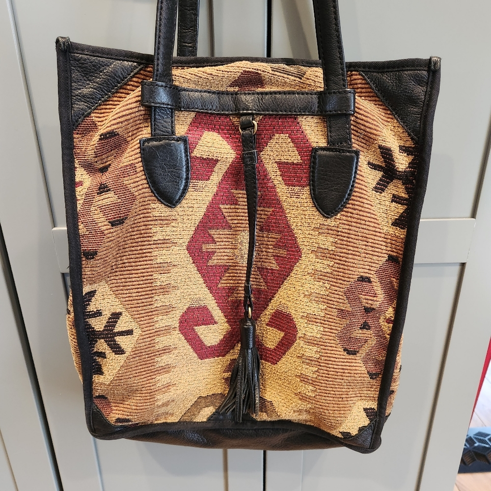 Isabella Flore Tote bag